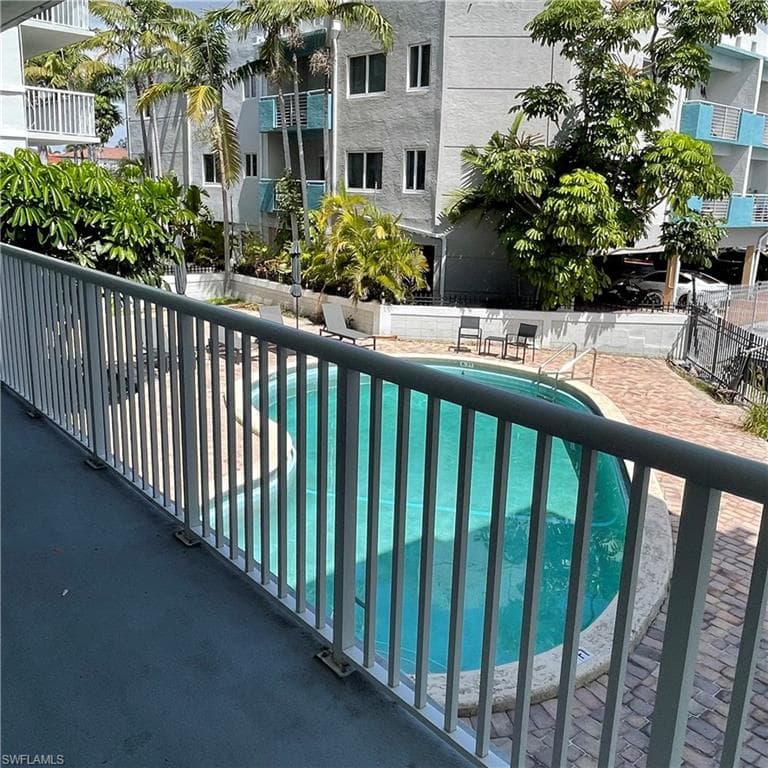 3527 NE 168 ST # 204, NORTH MIAMI BEACH FL 33160-2