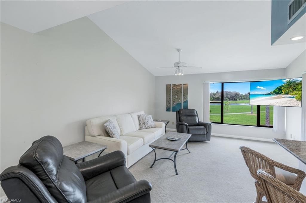 5585 Trailwinds DR # 326, FORT MYERS FL 33907-5