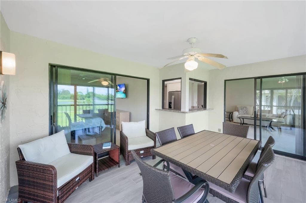 5585 Trailwinds DR # 326, FORT MYERS FL 33907-21