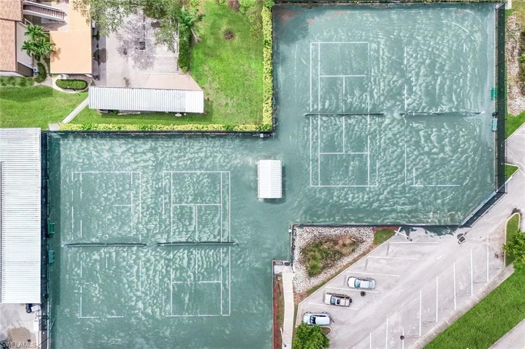 5585 Trailwinds DR # 326, FORT MYERS FL 33907-35