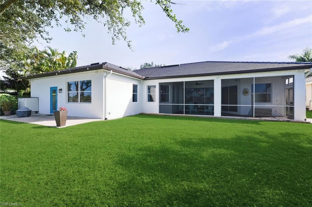 2257 Valencia Lakes CIR, NAPLES FL 34120-40