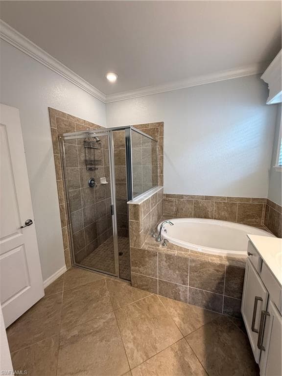 9317 Woodhurst DR, NAPLES FL 34120-20