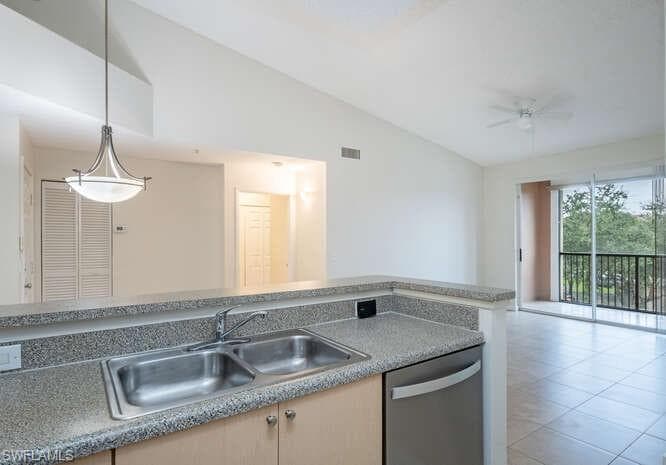 1220 Reserve WAY # 305, NAPLES FL 34105-9