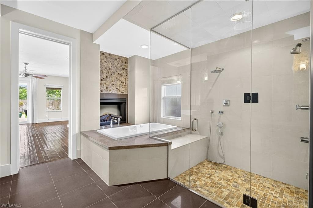 1321 Hanton AVE, FORT MYERS FL 33901-21