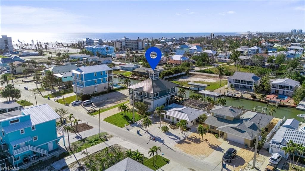 189 Curlew ST, FORT MYERS BEACH FL 33931-6