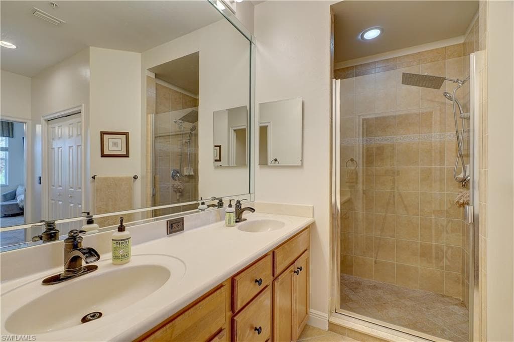 11081 Corsia Trieste WAY # 204, BONITA SPRINGS FL 34135-12
