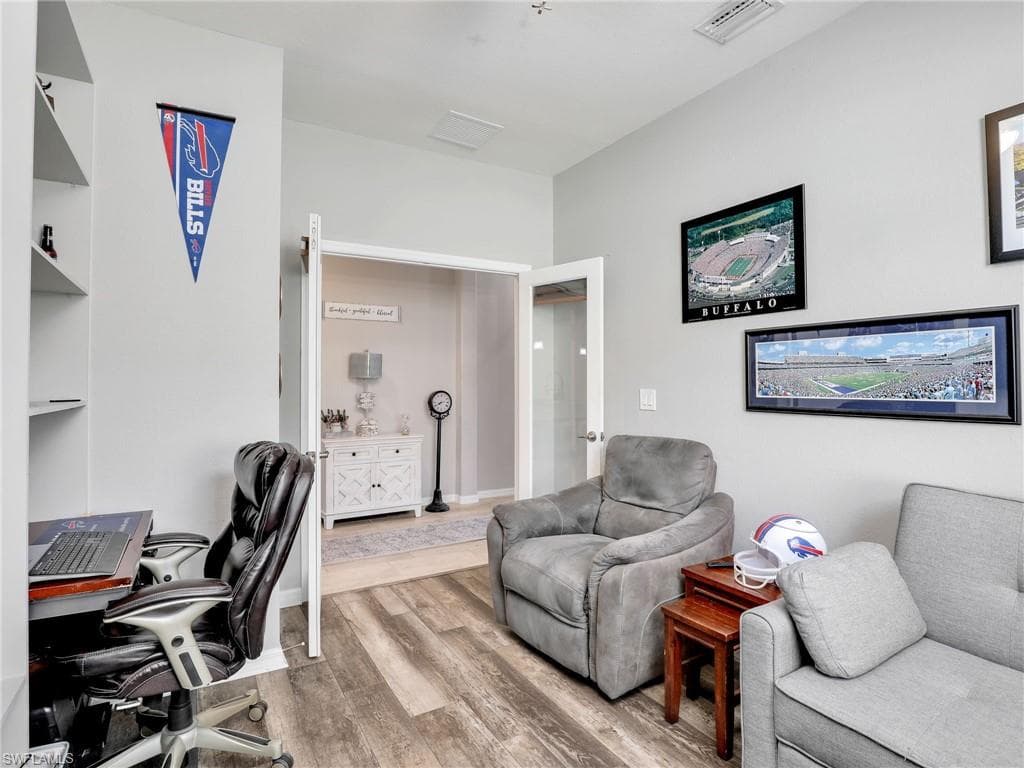 19431 Elston WAY, ESTERO FL 33928-21