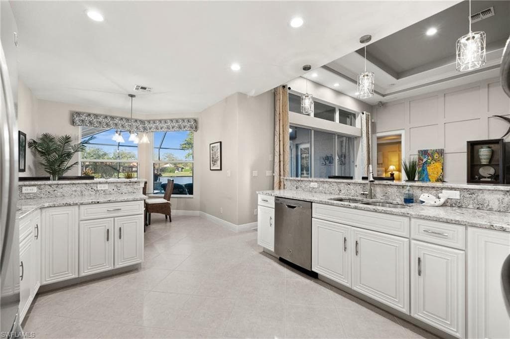 8792 Largo Mar DR, ESTERO FL 33967-4