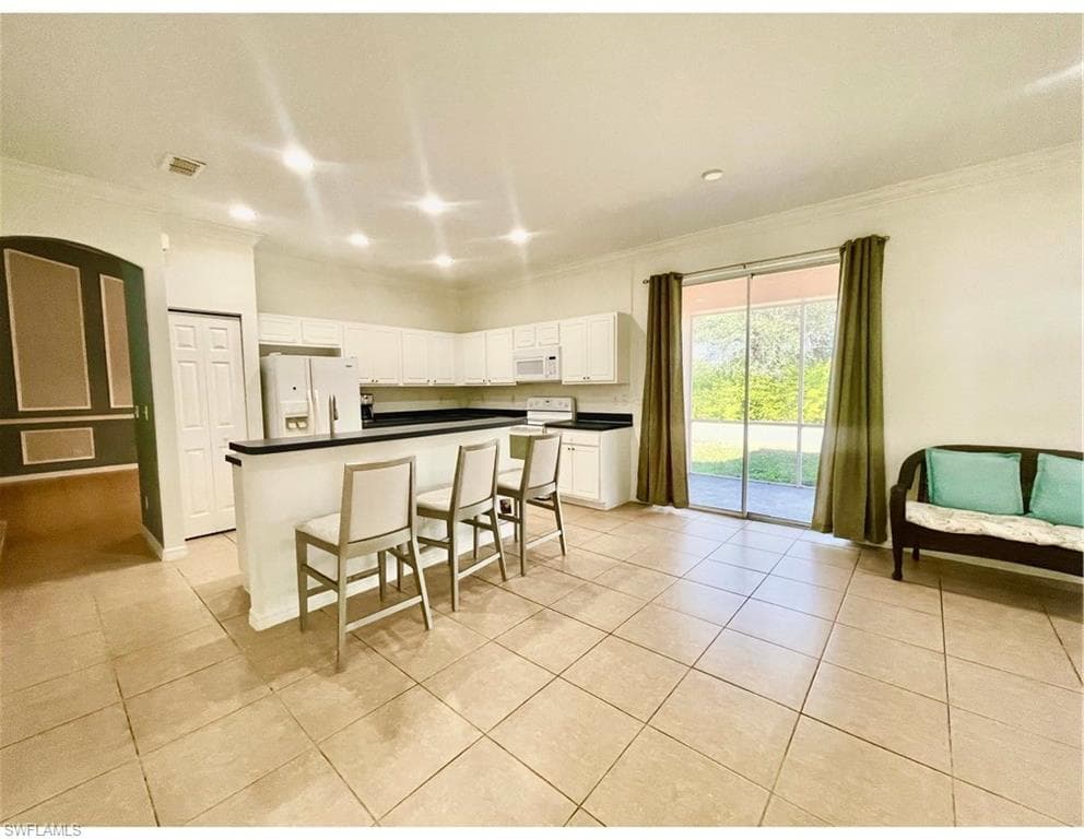 589 Genevieve DR, LEHIGH ACRES FL 33936-4