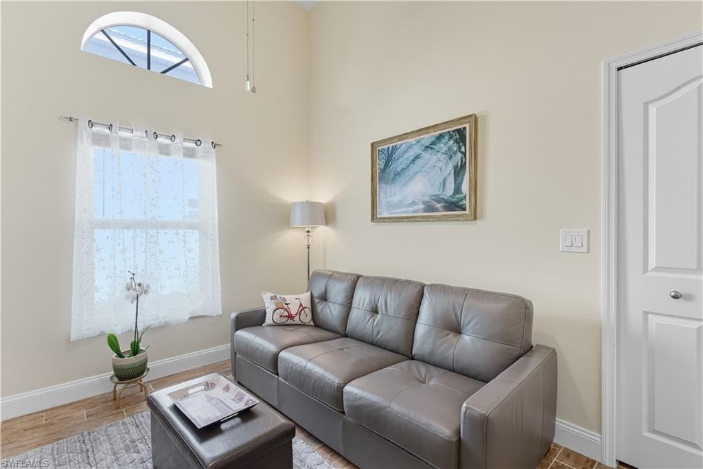 2266 Stacil CIR # 3, NAPLES FL 34109-27