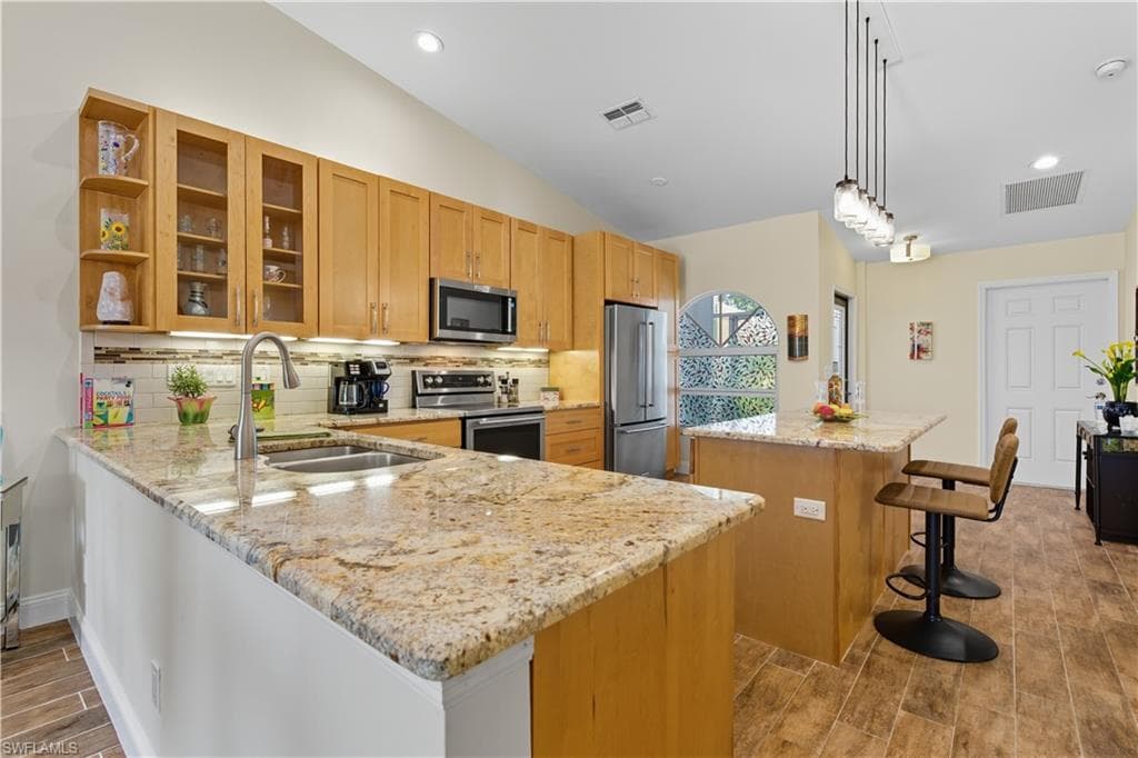 2266 Stacil CIR # 3, NAPLES FL 34109-8