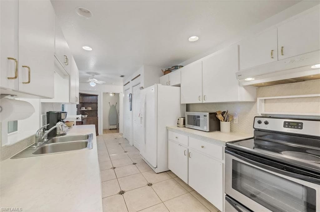 9366 Westminster AVE, ENGLEWOOD FL 34224-11