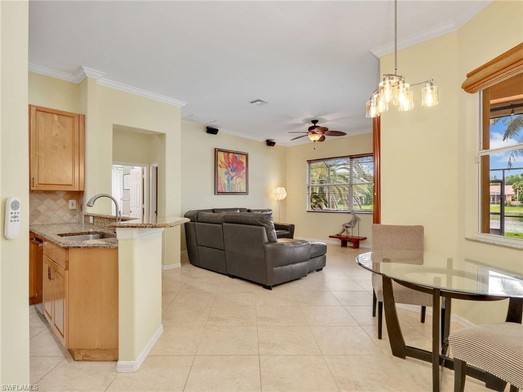 3274 Sturgeon Bay CT, NAPLES FL 34120-17