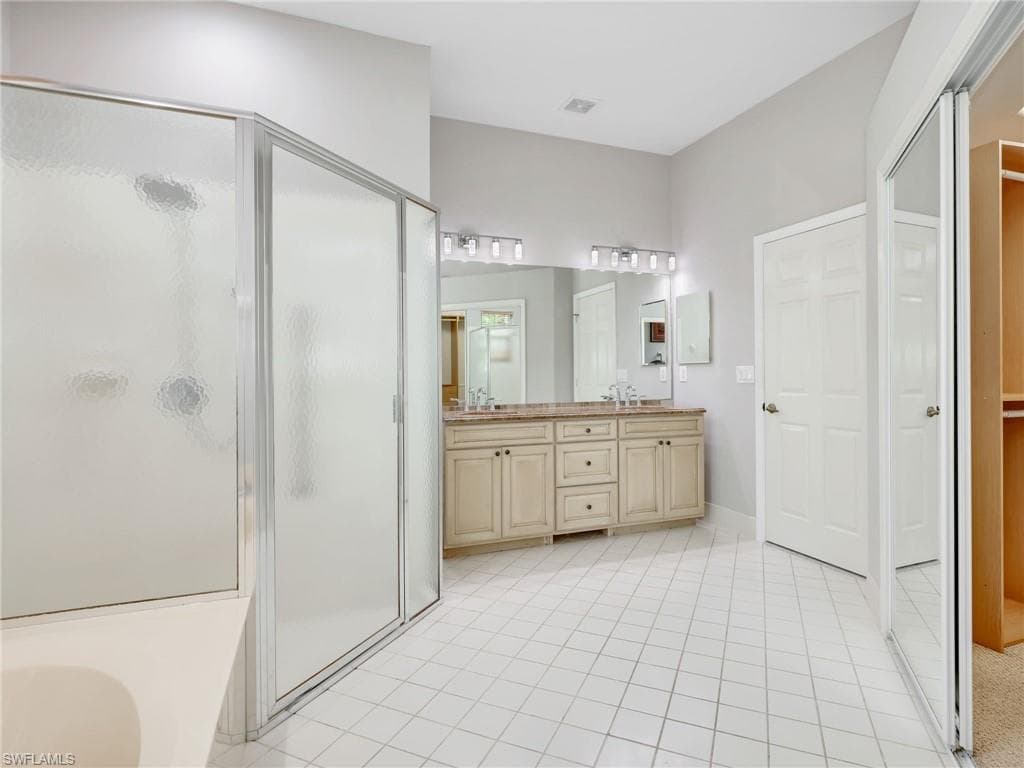 3274 Sturgeon Bay CT, NAPLES FL 34120-30