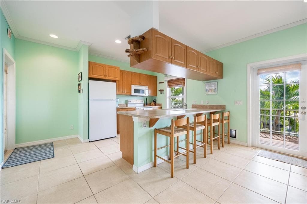 2761 Geary ST, MATLACHA FL 33993-6