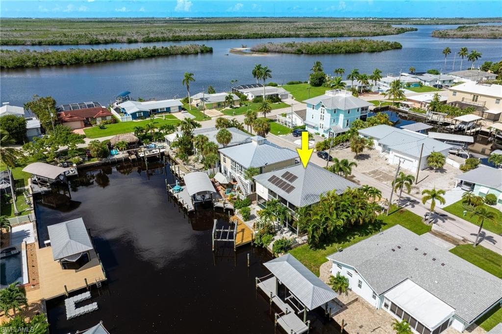 2761 Geary ST, MATLACHA FL 33993-39