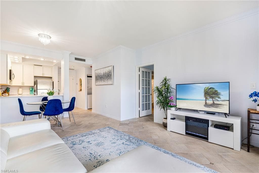 3320 Olympic DR # 125, NAPLES FL 34105-3