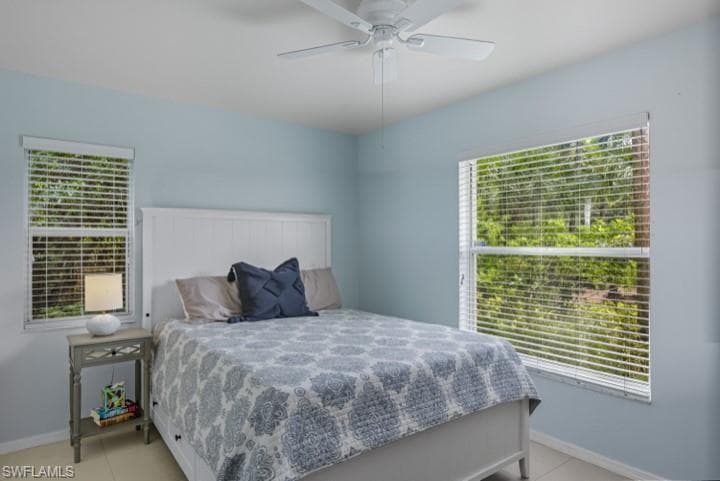 145 Robin Hood CIR # 104, NAPLES FL 34104-19