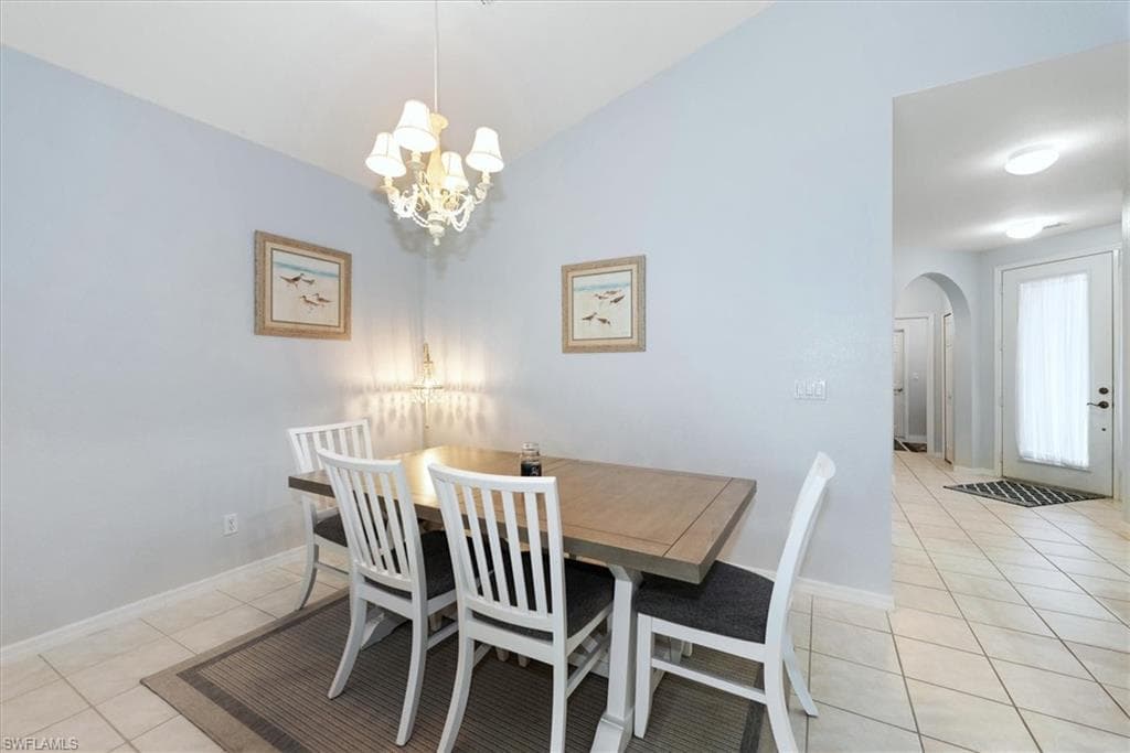 4274 Avian AVE, FORT MYERS FL 33916-12