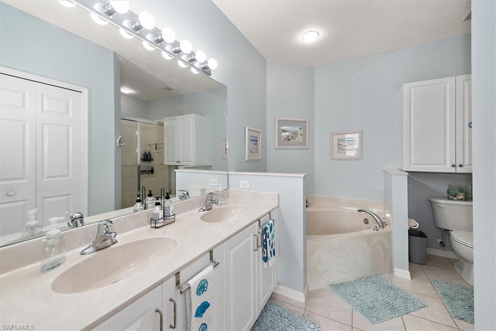 4274 Avian AVE, FORT MYERS FL 33916-18