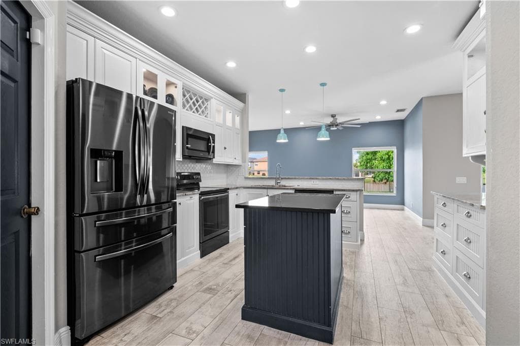 2024 Cape Heather CIR, CAPE CORAL FL 33991-5