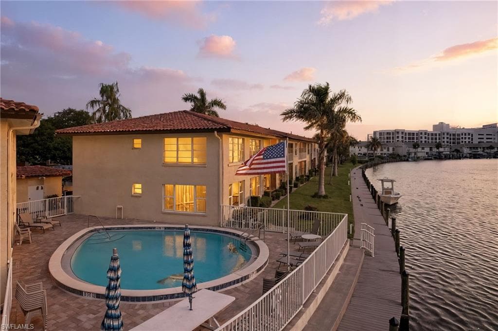 408 Tudor DR # 1C, CAPE CORAL FL 33904-21