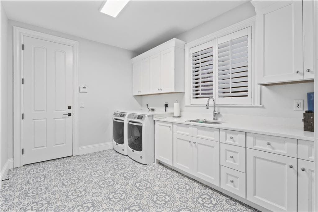 2900 Indigobush WAY, NAPLES FL 34105-23