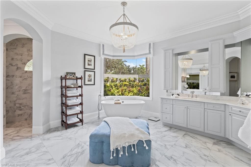 2900 Indigobush WAY, NAPLES FL 34105-20