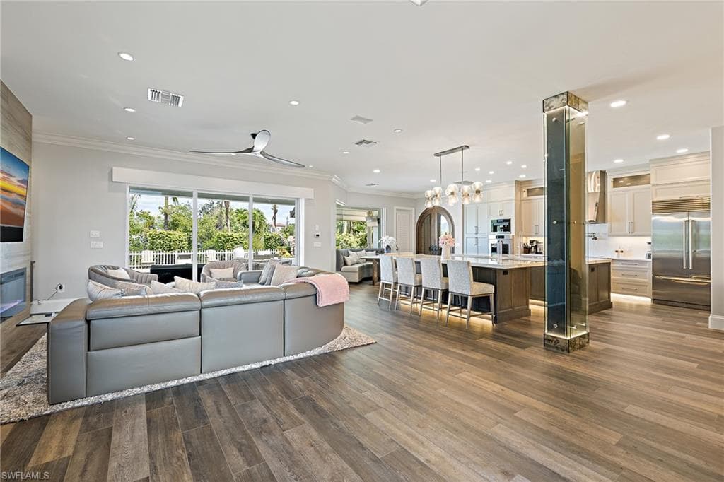 1435 Osprey AVE, NAPLES FL 34102-4