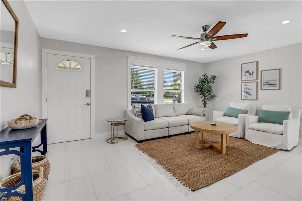 2680 Longboat DR, NAPLES FL 34104-12