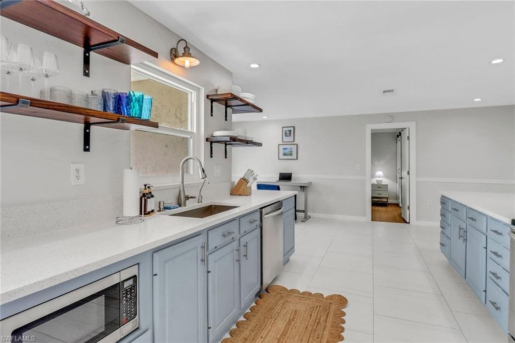 2680 Longboat DR, NAPLES FL 34104-21