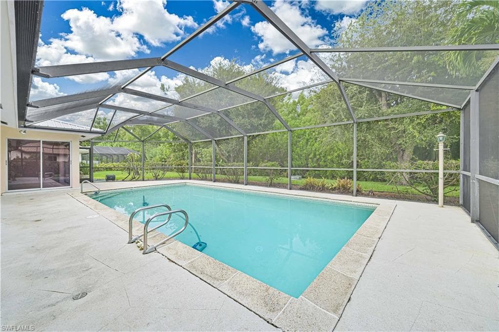 4255 Glasgow CT, NORTH FORT MYERS FL 33903-27