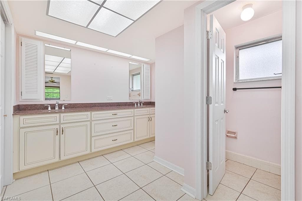 4255 Glasgow CT, NORTH FORT MYERS FL 33903-17