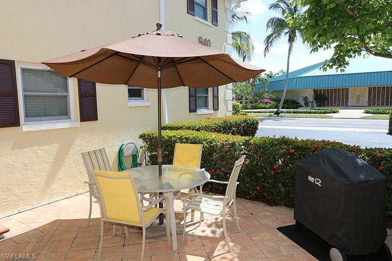 940 3rd ST S # 101, NAPLES FL 34102-1