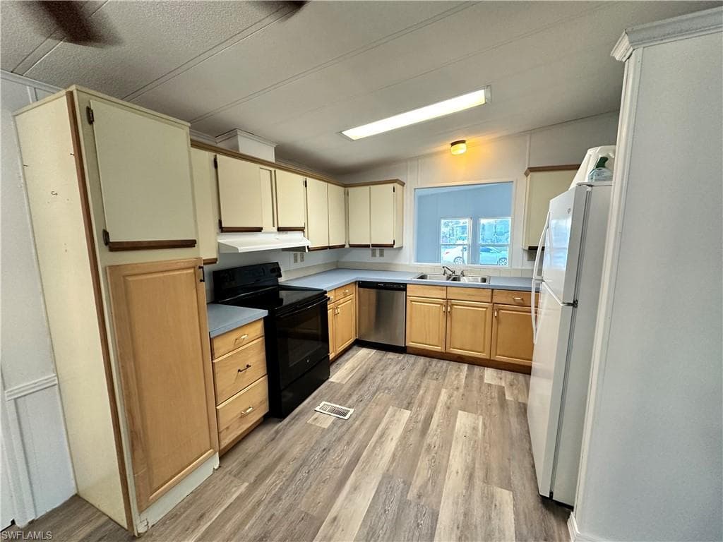 261 Lime Key LN # 138, NAPLES FL 34114-14