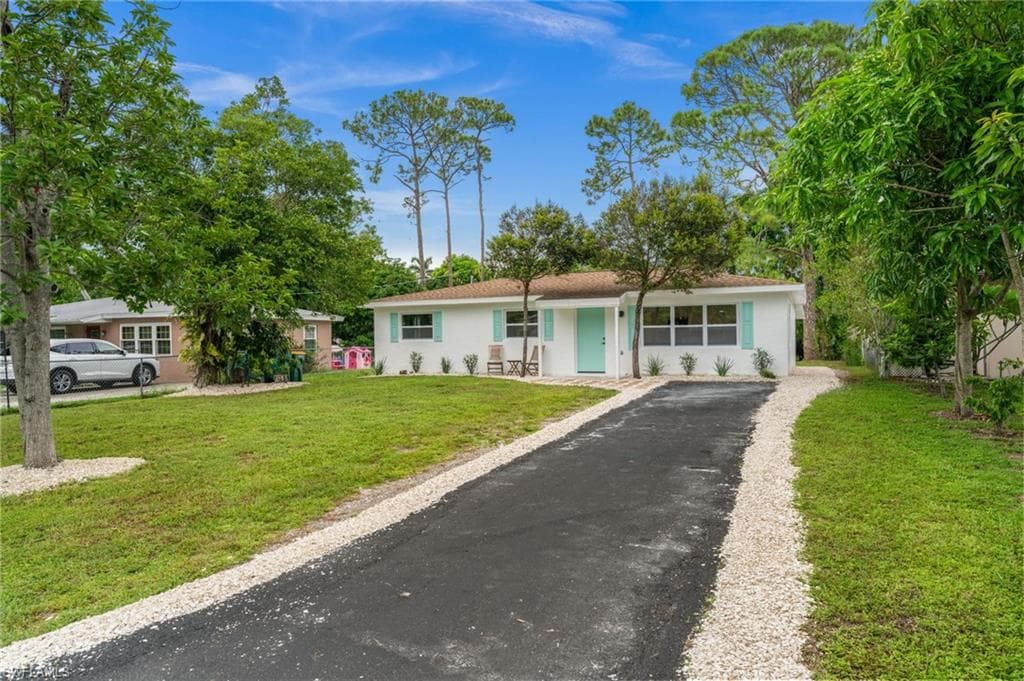 5329 Trammell ST, NAPLES FL 34113-1