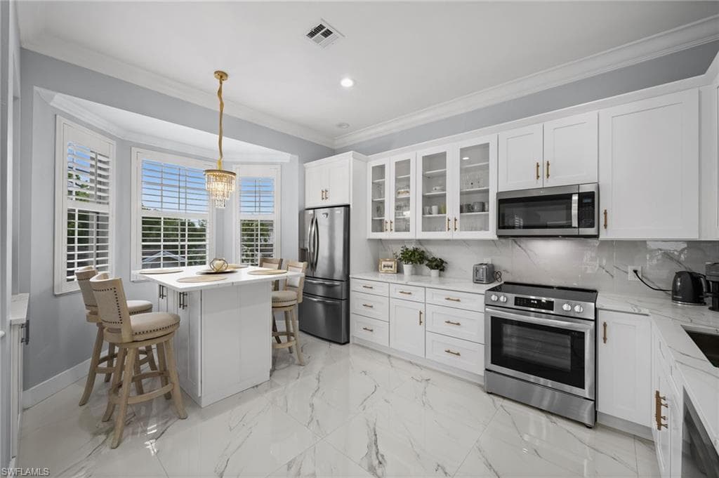 5010 Marina Cove DR # 4, NAPLES FL 34112-8