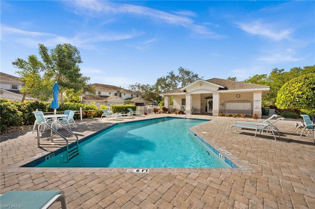 5010 Marina Cove DR # 4, NAPLES FL 34112-30