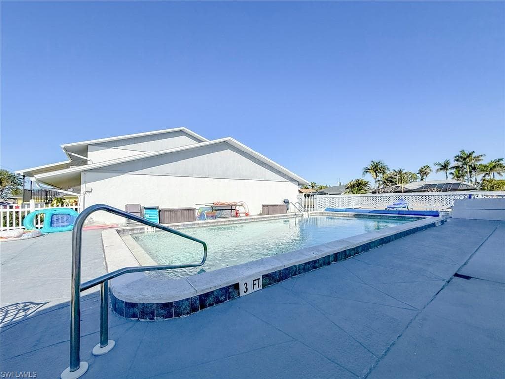 1141 Gleason PKWY # 206, CAPE CORAL FL 33914-23