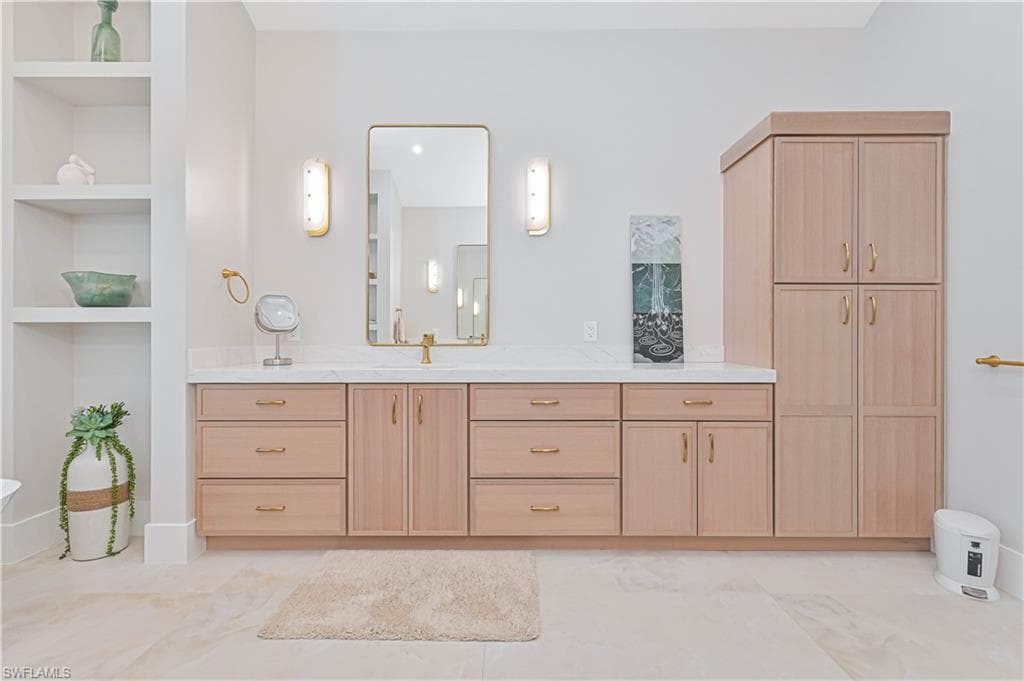 818 93rd AVE N, NAPLES FL 34108-26