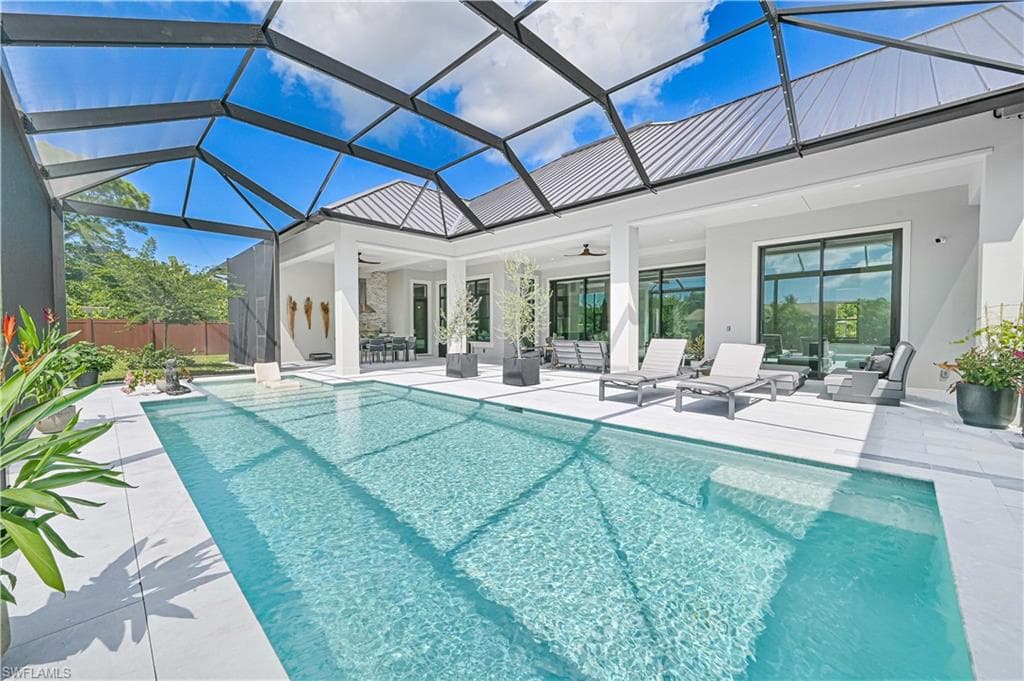 818 93rd AVE N, NAPLES FL 34108-46