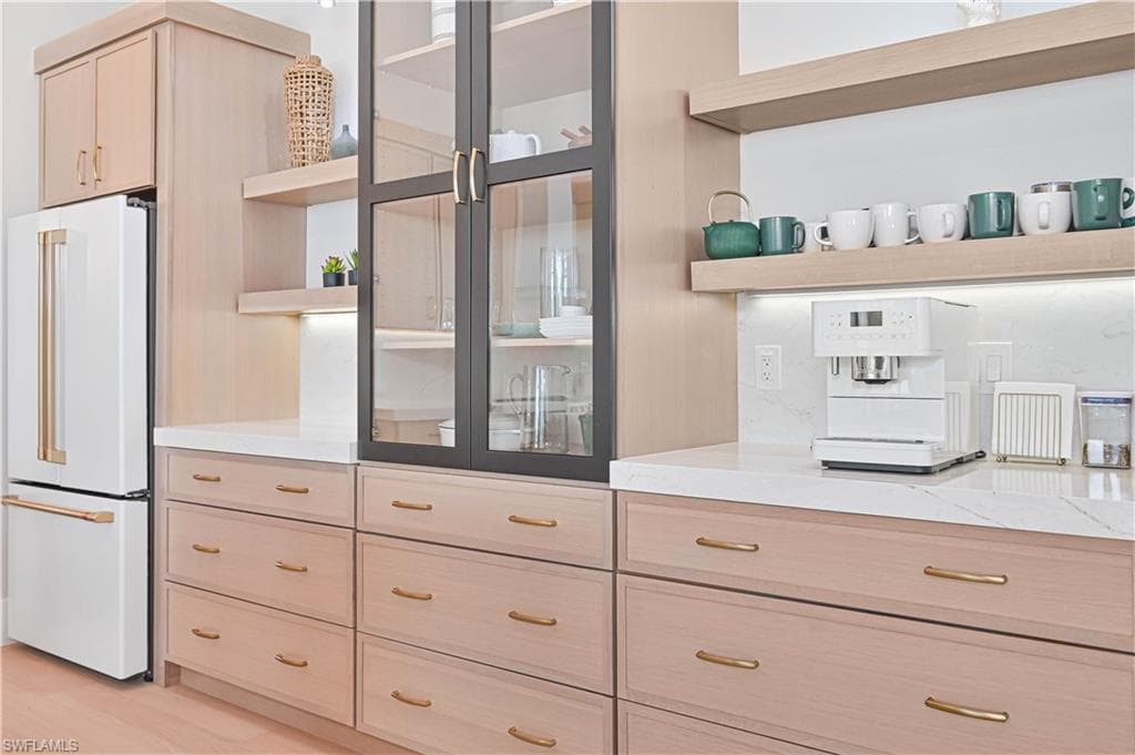 818 93rd AVE N, NAPLES FL 34108-13