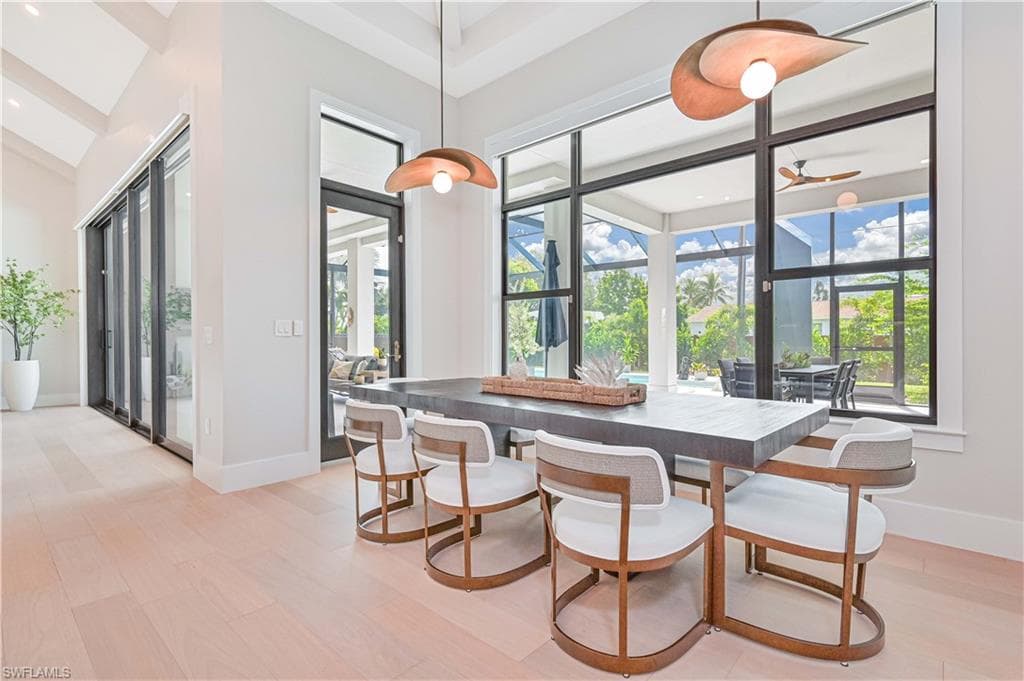 818 93rd AVE N, NAPLES FL 34108-18