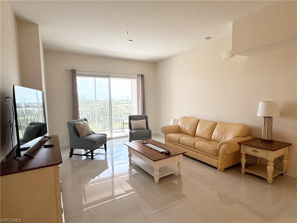 15901 Royal Pointe LN # 405, FORT MYERS FL 33908-4