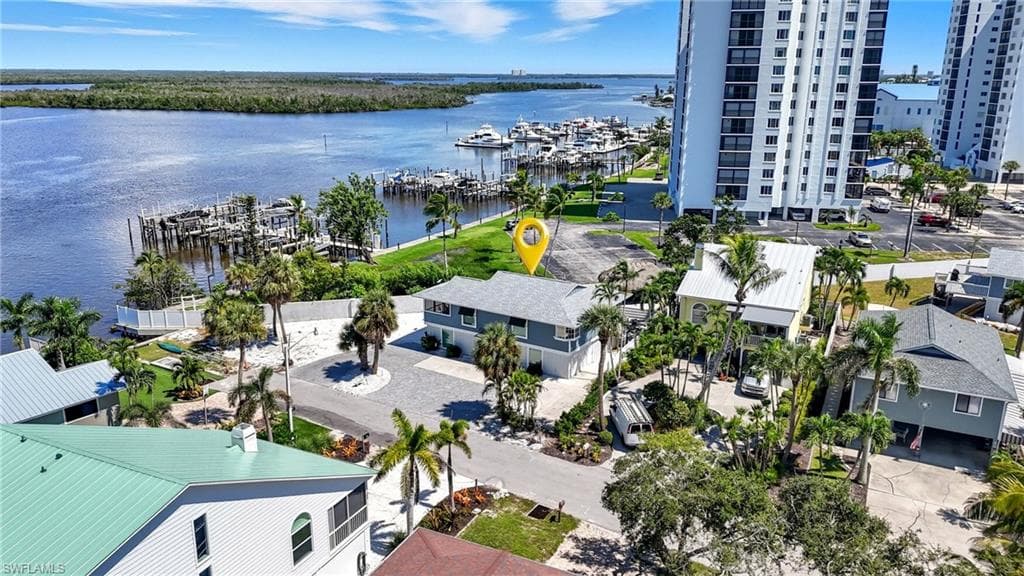 190 Bayview AVE, FORT MYERS BEACH FL 33931-4