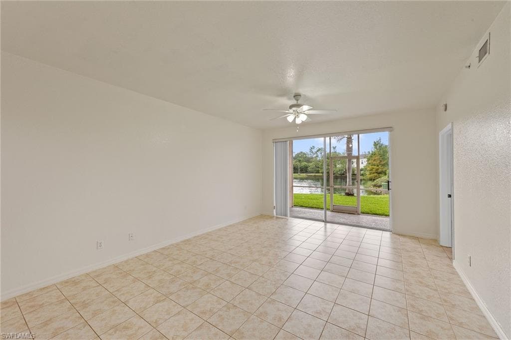 3250 Cypress Glen WAY # 406, NAPLES FL 34109-13