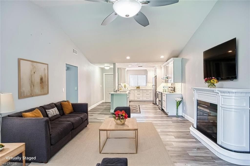 17452 Woodland TRCE # F, FORT MYERS FL 33908-2