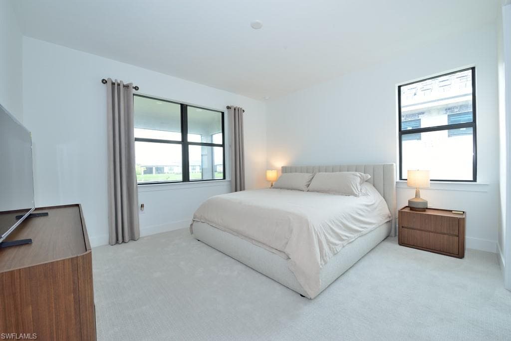 1904 Sierra CT, NAPLES FL 34120-8