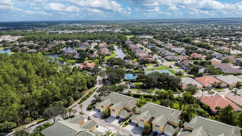 8315 Big Acorn CIR # 902, NAPLES FL 34119-26