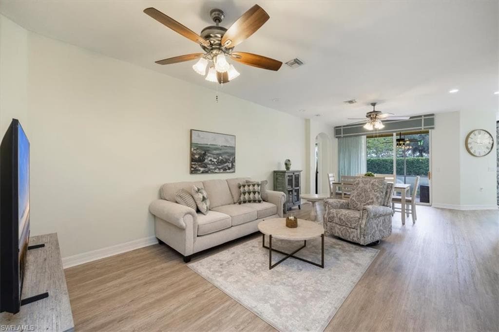 8315 Big Acorn CIR # 902, NAPLES FL 34119-1